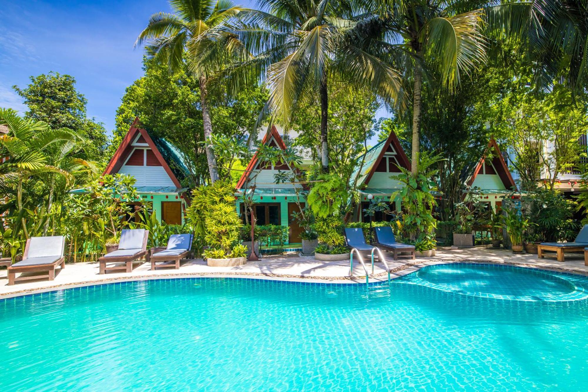 Phuket Meet Holiday Hotel 普吉岛相遇花园度假酒店 Rawai Bagian luar foto