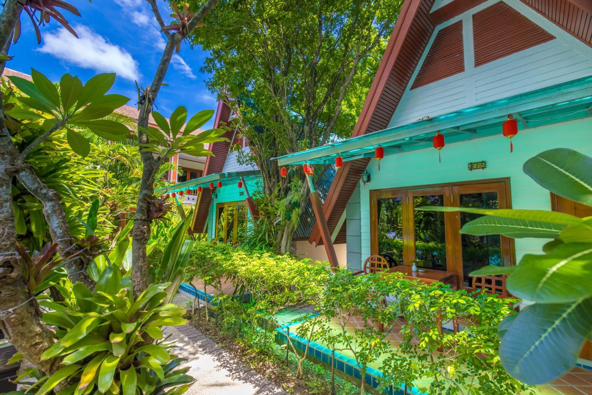 Phuket Meet Holiday Hotel 普吉岛相遇花园度假酒店 Rawai Bagian luar foto