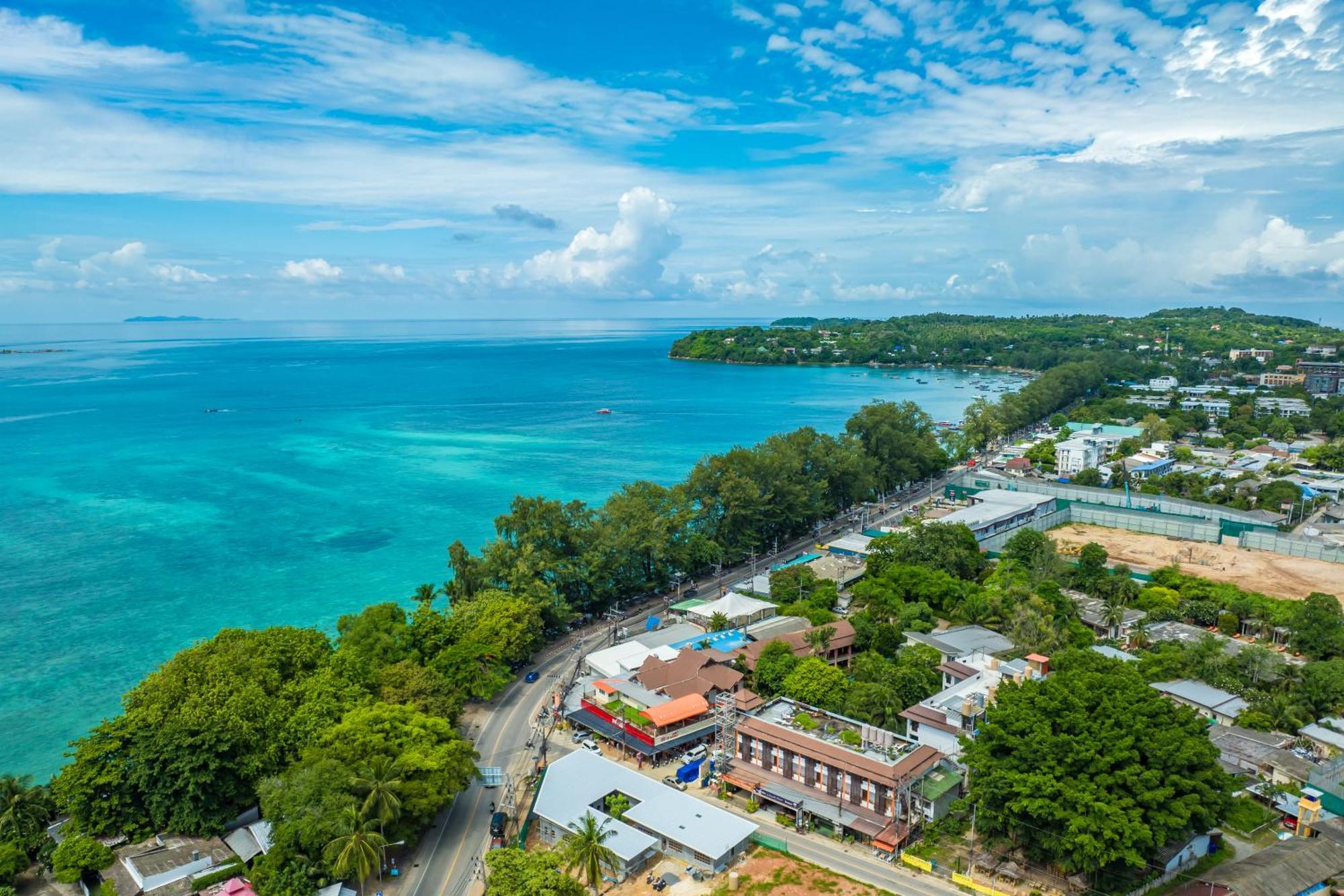 Phuket Meet Holiday Hotel 普吉岛相遇花园度假酒店 Rawai Bagian luar foto
