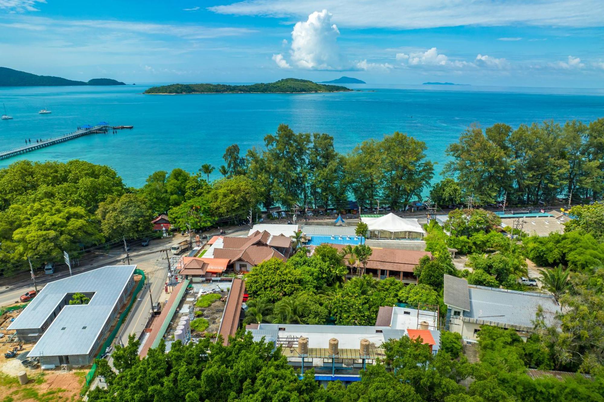 Phuket Meet Holiday Hotel 普吉岛相遇花园度假酒店 Rawai Bagian luar foto
