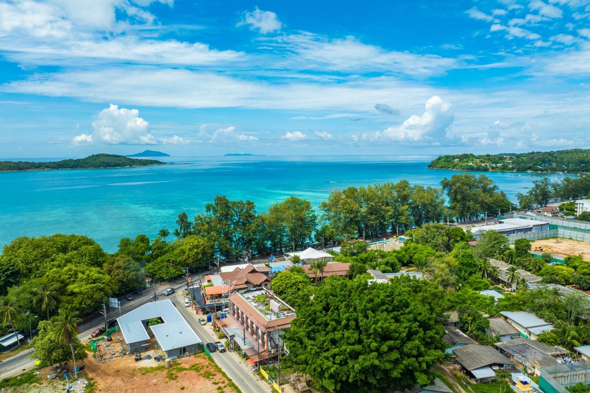 Phuket Meet Holiday Hotel 普吉岛相遇花园度假酒店 Rawai Bagian luar foto