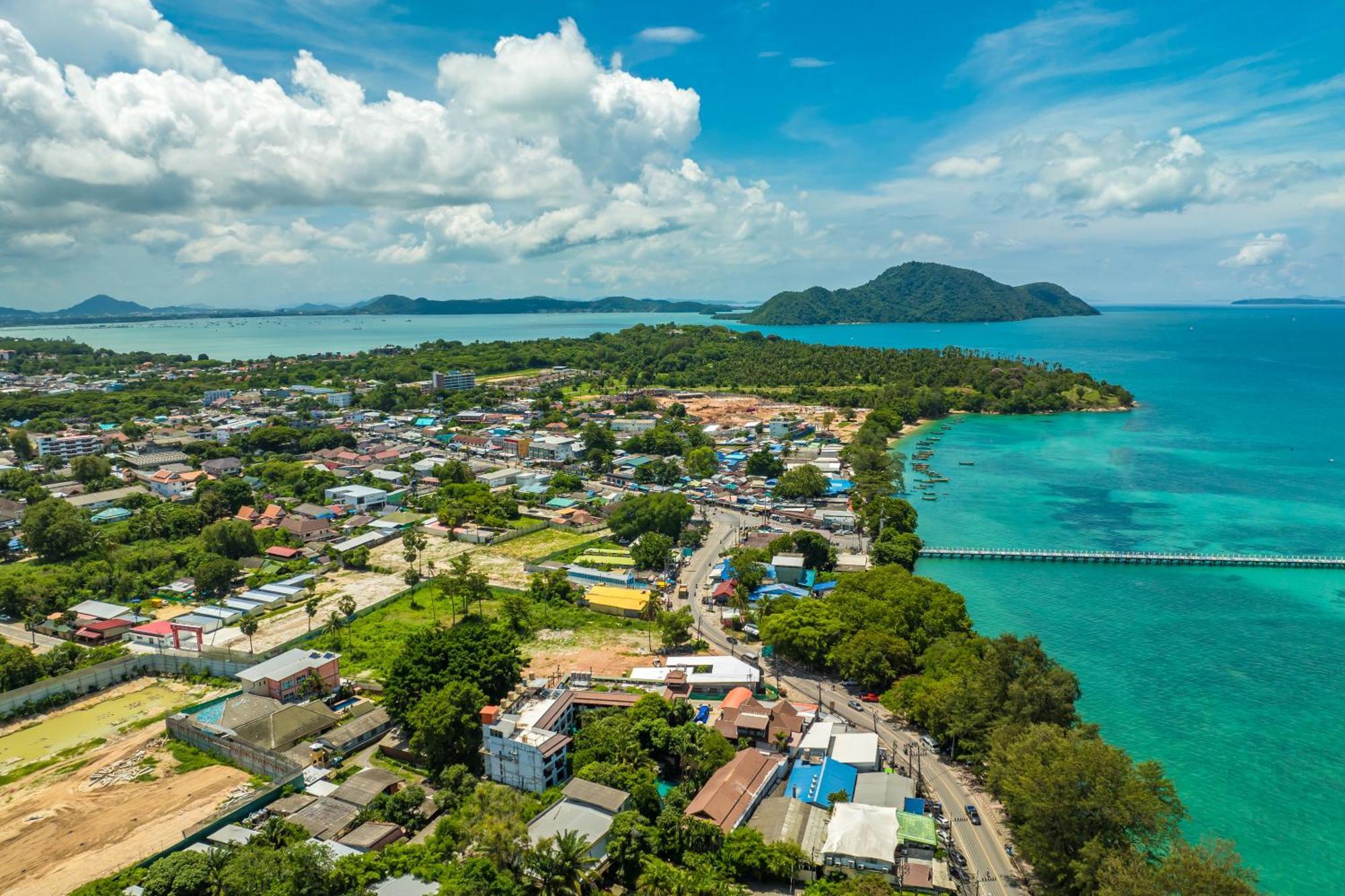 Phuket Meet Holiday Hotel 普吉岛相遇花园度假酒店 Rawai Bagian luar foto
