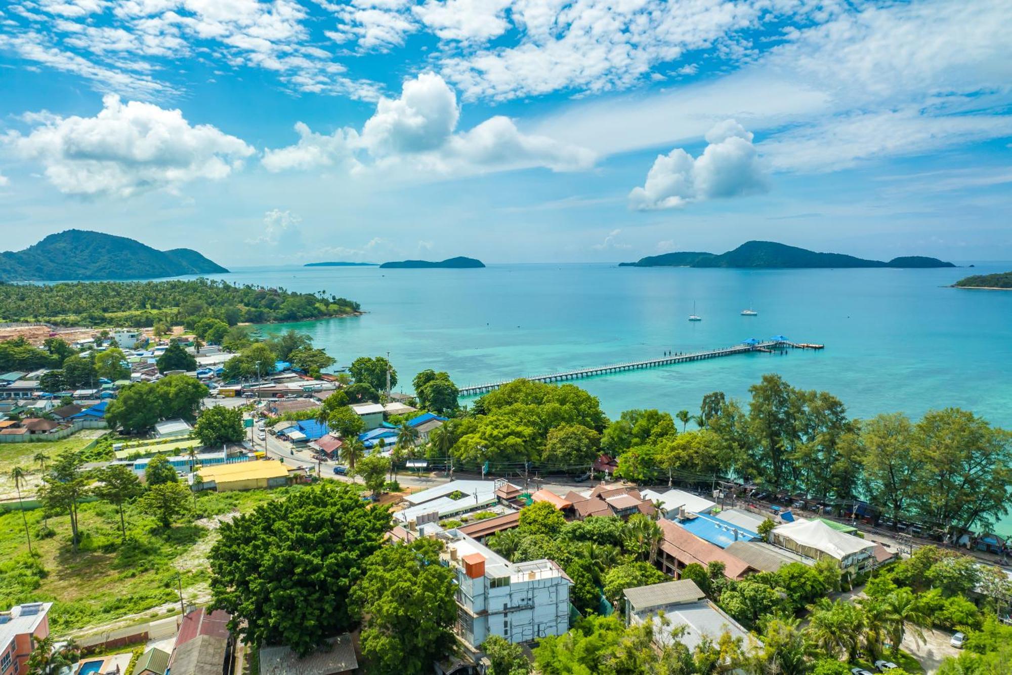 Phuket Meet Holiday Hotel 普吉岛相遇花园度假酒店 Rawai Bagian luar foto