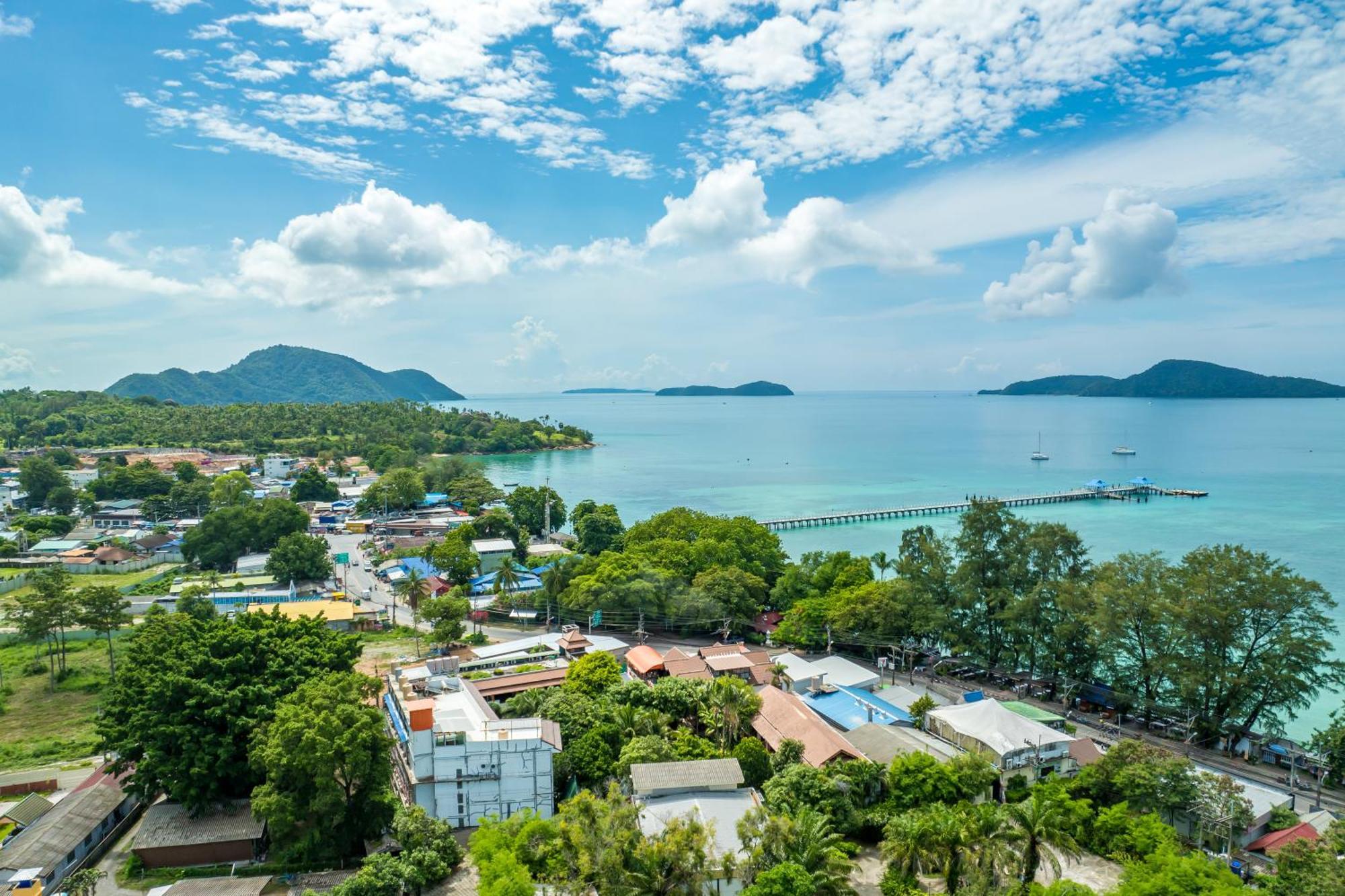 Phuket Meet Holiday Hotel 普吉岛相遇花园度假酒店 Rawai Bagian luar foto