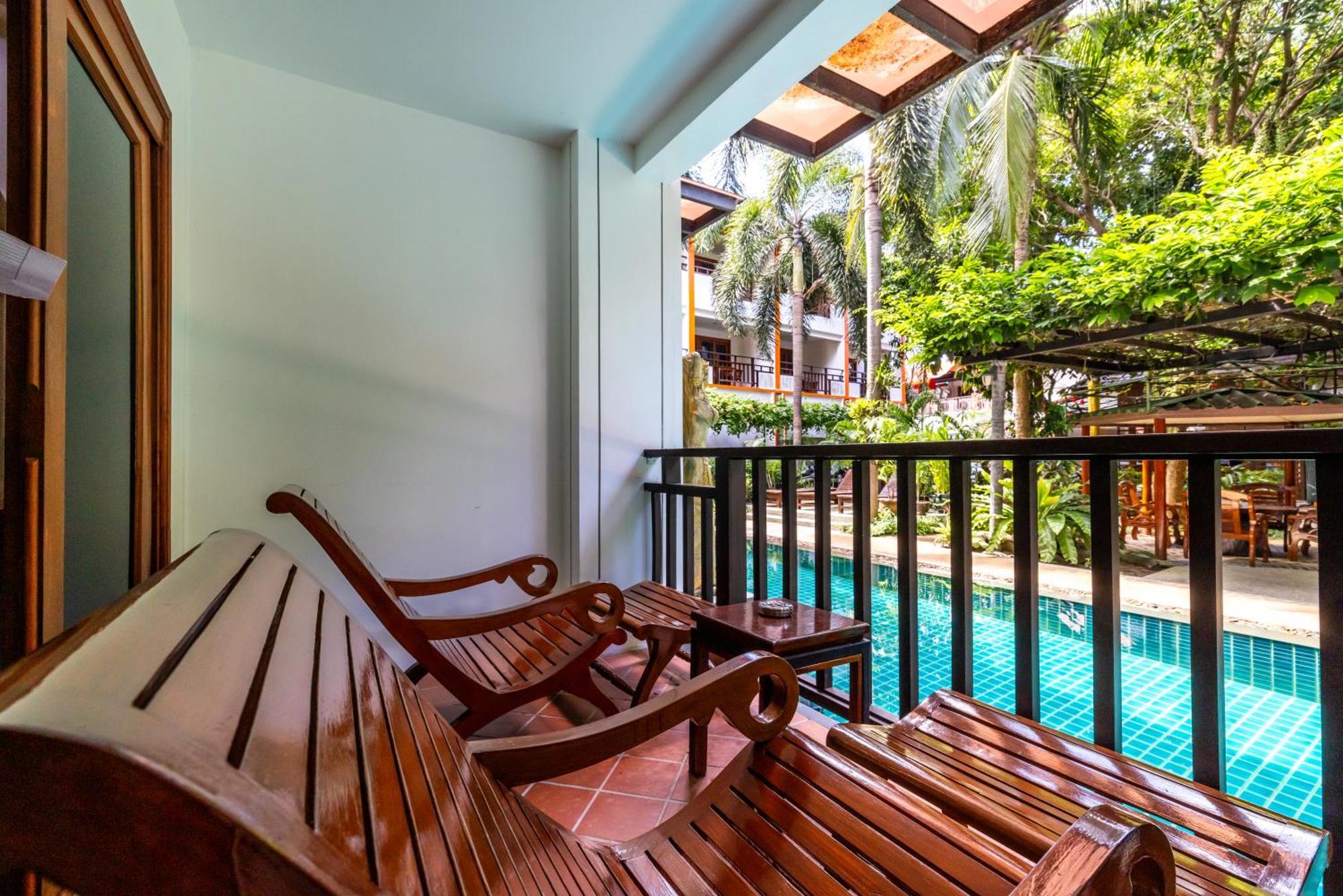 Phuket Meet Holiday Hotel 普吉岛相遇花园度假酒店 Rawai Bagian luar foto