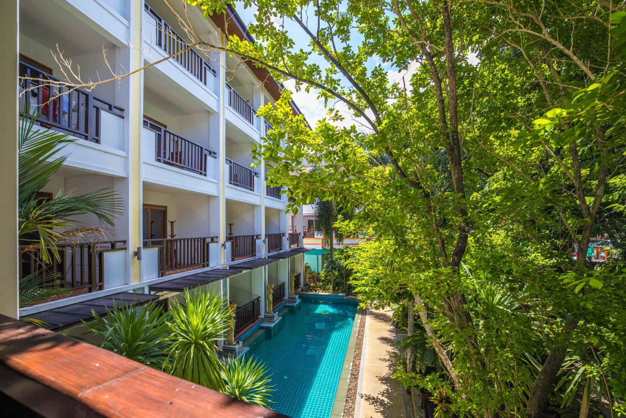 Phuket Meet Holiday Hotel 普吉岛相遇花园度假酒店 Rawai Bagian luar foto