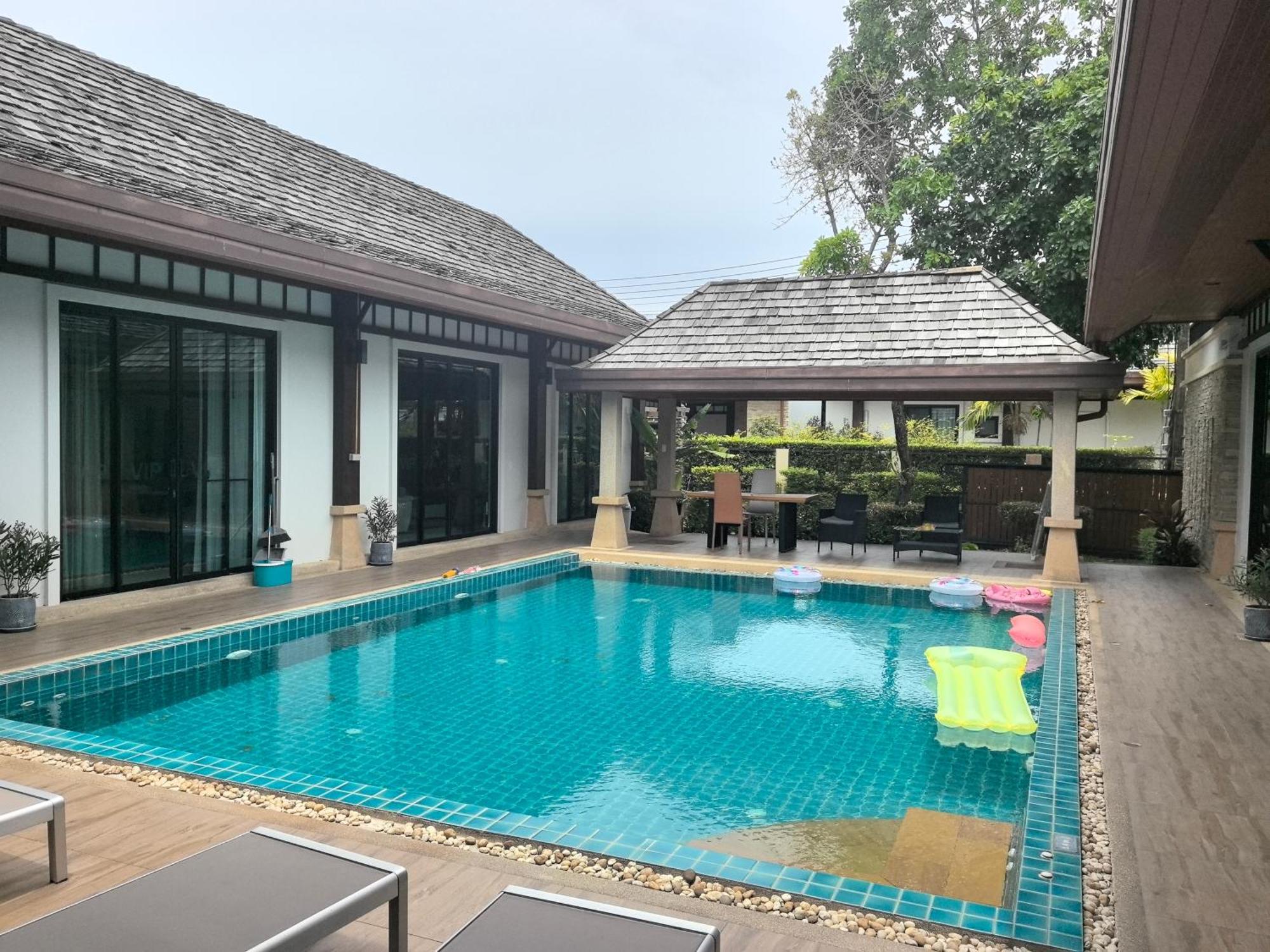 Phuket Meet Holiday Hotel 普吉岛相遇花园度假酒店 Rawai Bagian luar foto